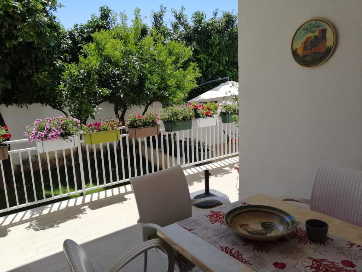Mondello Beach The House With Green Lawns Vila Exterior foto