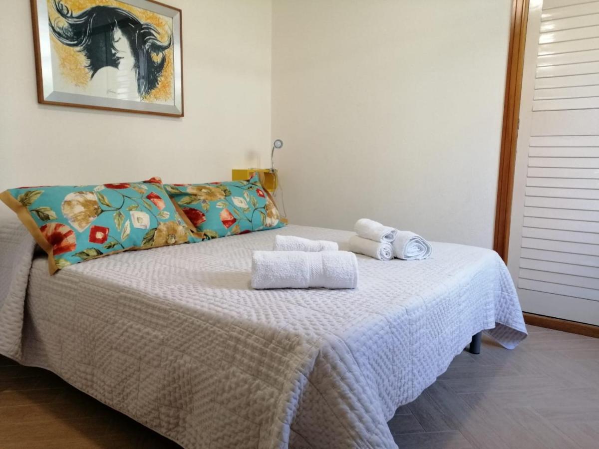 Mondello Beach The House With Green Lawns Vila Exterior foto